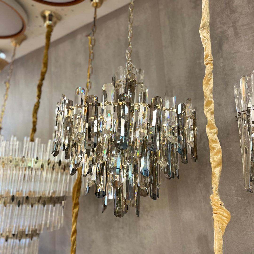 Lustre Tolousse Dourado com Cristal Fumê e Transparente